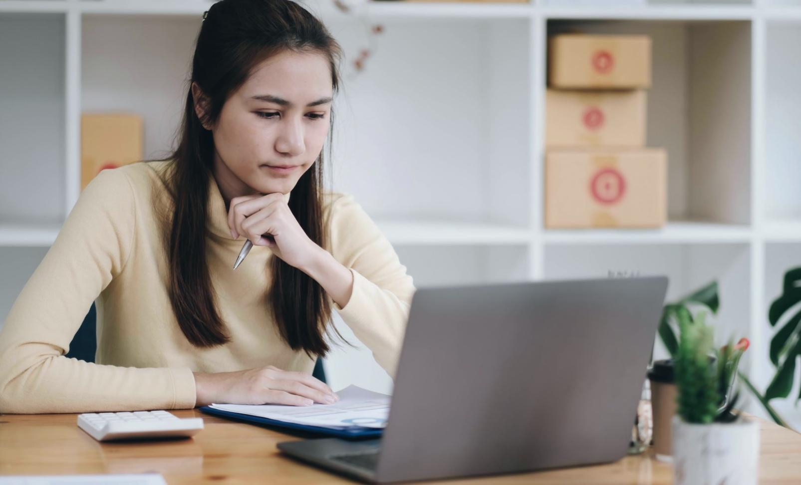 Team bei Sileoulexa arbeitet an Kursstruktur